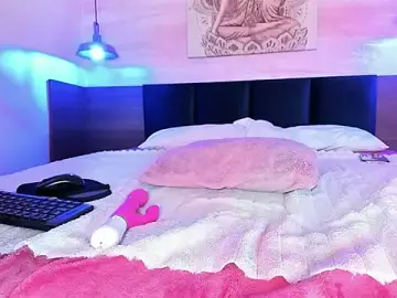 Stripchat Live Sex Cam of LottiCarter