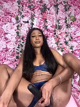 Stripchat Sex Cam of mismialove