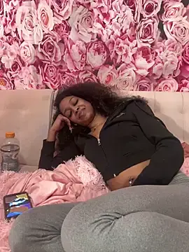 Stripchat Watch Live Sex Cams of mismialove