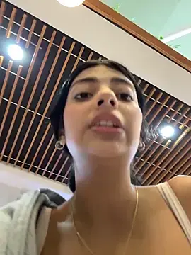 Stripchat Free Porn Cam of Baby_Niels