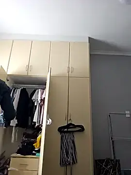 Stripchat Sex Cam of DirtySnowball69