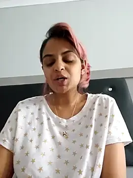 Stripchat Sex Cam of DirtySnowball69