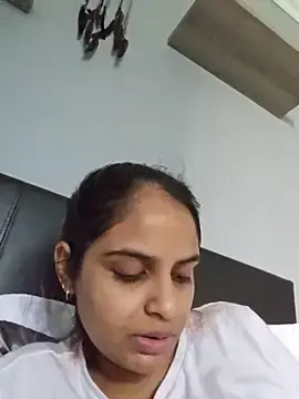 Stripchat Free Porn Cam of DirtySnowball69