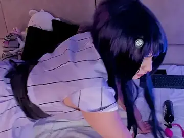 Stripchat Nude Webcam of HikariBloom