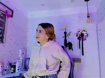 Stripchat Sex Cam of Natasha-Adams