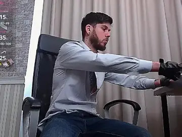 Stripchat Best live sex cam show of JonahShaw