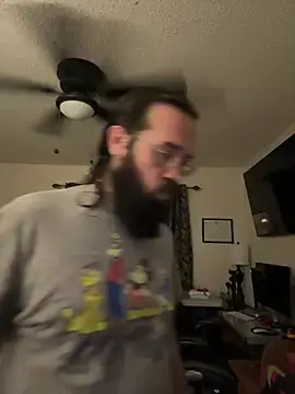 Stripchat Adult Webcam of beardedfantasydaddy