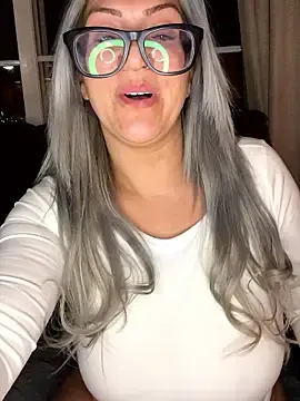 Stripchat Live Porn of LittleMissEeve