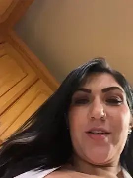 Stripchat Sex Cam of LittleMissEeve