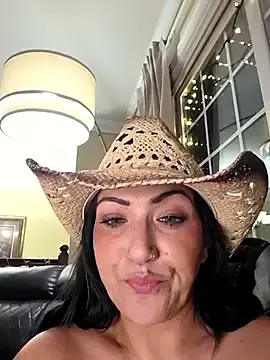 Stripchat Best Webcam of LittleMissEeve