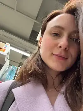 Stripchat Nude Webcam of Dina_Tease