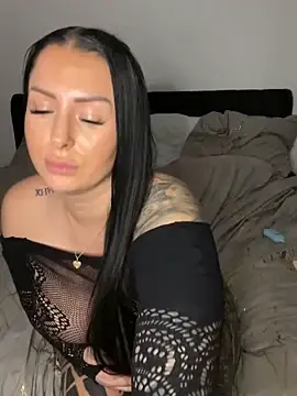 Stripchat Live Porn of Mia-Bremer