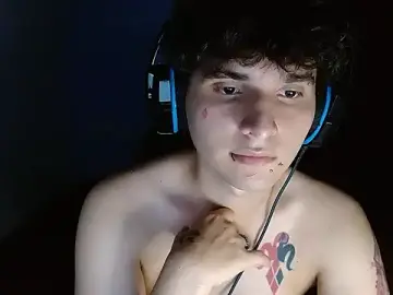 Stripchat Sex Cam of suggarboy69