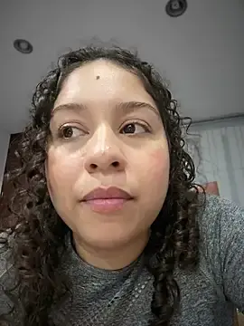 Stripchat Nude Webcam of Shara_dreams