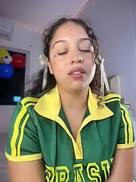 Stripchat Best live sex cam show of Shara_dreams