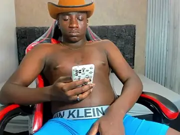 Stripchat Sex Cam of michell_joos