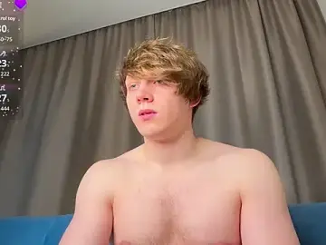 Stripchat Live Sex Cam of David_Keler