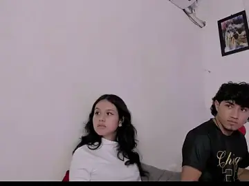 Stripchat Sex Cam of Laura_and_Kevin