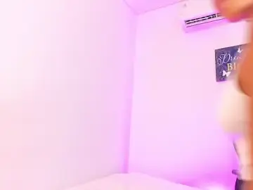 Stripchat Free Porn Cam of Roxy_Stonee