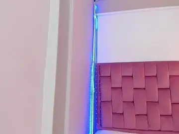 Stripchat Sex Chat of Roxy_Stonee