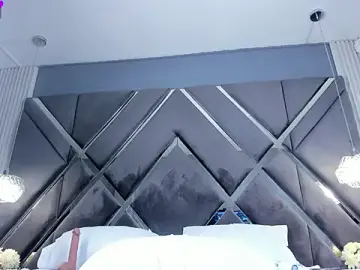 Stripchat Live Porn of CoraimaSahin
