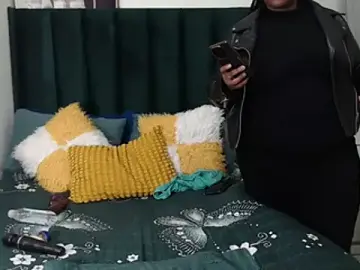 Stripchat Free Live Porn of GaggingQueenxx