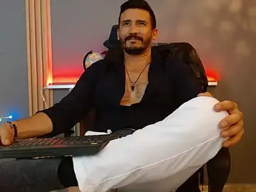 Stripchat Nude Webcam of Reiko_85_