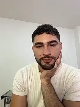 Stripchat Free Porn Cam of Steve-Carter