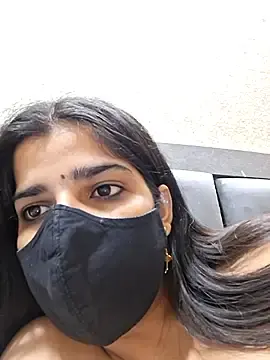 Stripchat Free Porn Cam of lilmisscutie