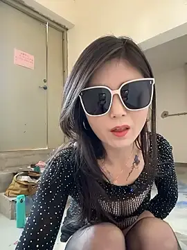 Stripchat Live Sex of sunny-520