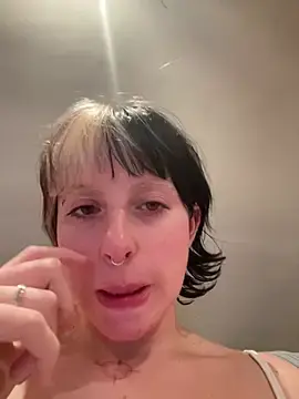 Stripchat Adult Webcam of MikaScarlet