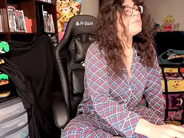 Stripchat Free Porn Cam of ShinyCherub