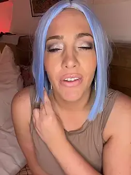 Stripchat Live Sex Cam of hollyharmd
