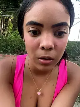 Stripchat Adult Webcam of NAUGHTY_LITTLE_18