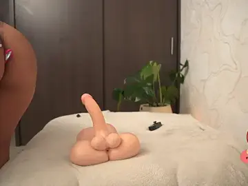 Stripchat Sex Cam of Natasha_Smith09