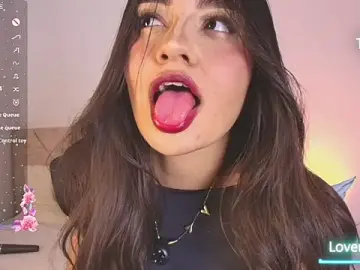 Stripchat Free Live Porn of sweet_artemiis