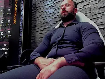 Stripchat Adult Webcam of David_Big_Daddy