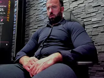 Stripchat Live Sex Cam of David_Big_Daddy