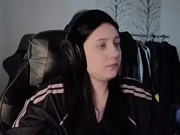 Stripchat Live Sex Cam of Holy_Kveta