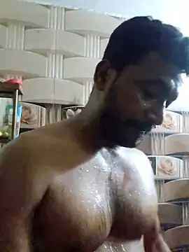 Stripchat Live Sex Cam of RabitheRambo30