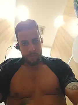 Stripchat Sex Cam of lucweed