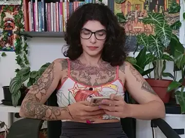 Stripchat Live Sex Cam of TaliMajesty