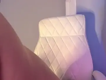 Stripchat Free Porn Cam of akura011