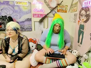 Stripchat Sex Cam of Blakelytgirl