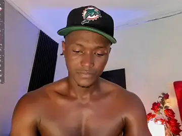 Stripchat Nude Webcam of DannSmmith