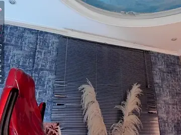 Stripchat Watch Live Sex Cams of DannSmmith