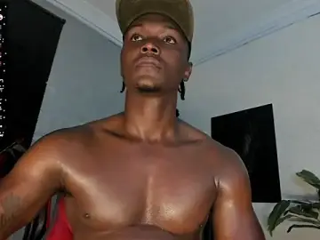 Stripchat Free Porn Cam of DannSmmith
