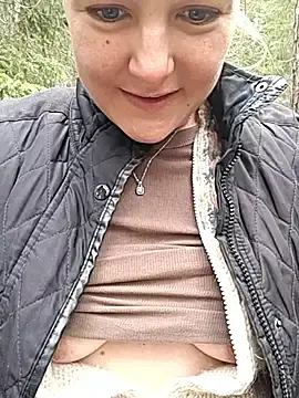 Stripchat Free Porn Cam of SwedishJennifer