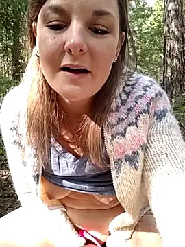 Stripchat Sex Cam of SwedishJennifer