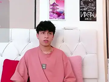 Stripchat Sex Cam of Axel__Evans